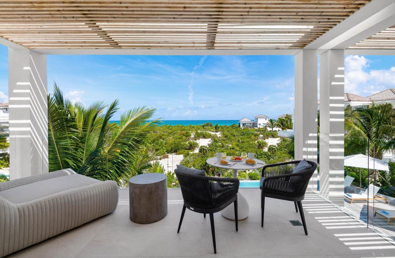 Beach Enclave Grace Bay Exterior photo