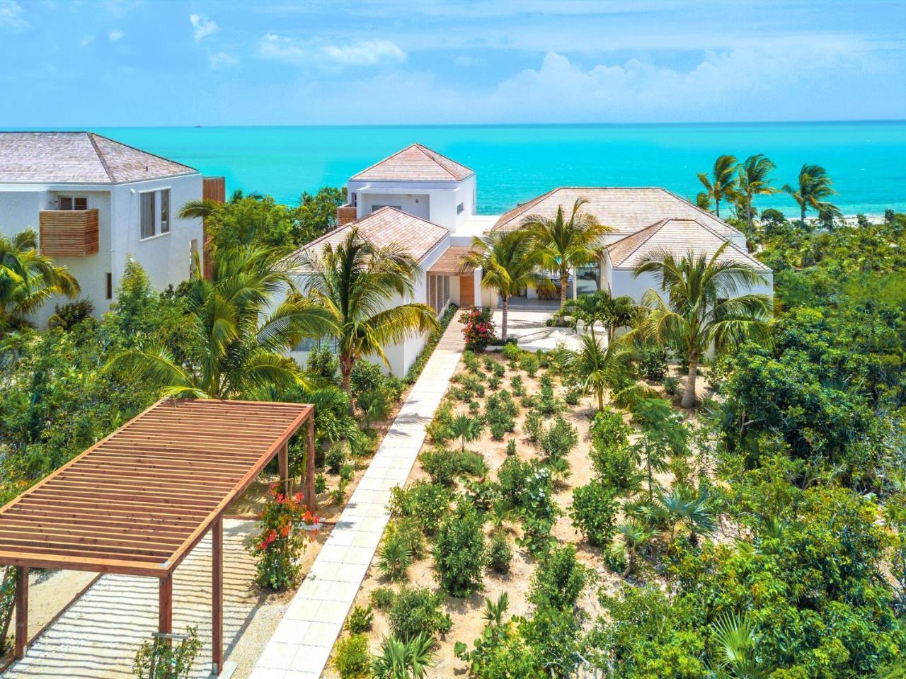 Beach Enclave Grace Bay Exterior photo